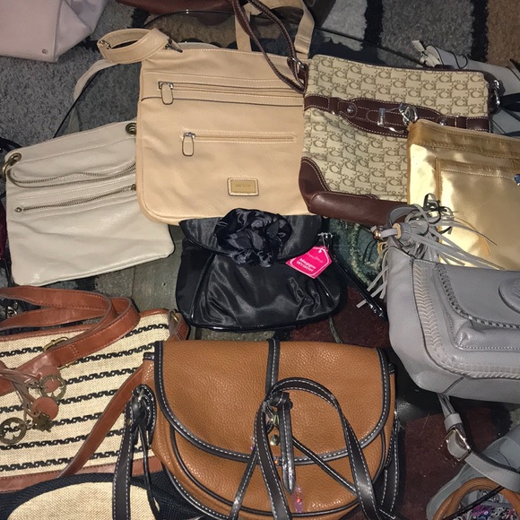 Purses Purses Purses - Picture 6 of 6